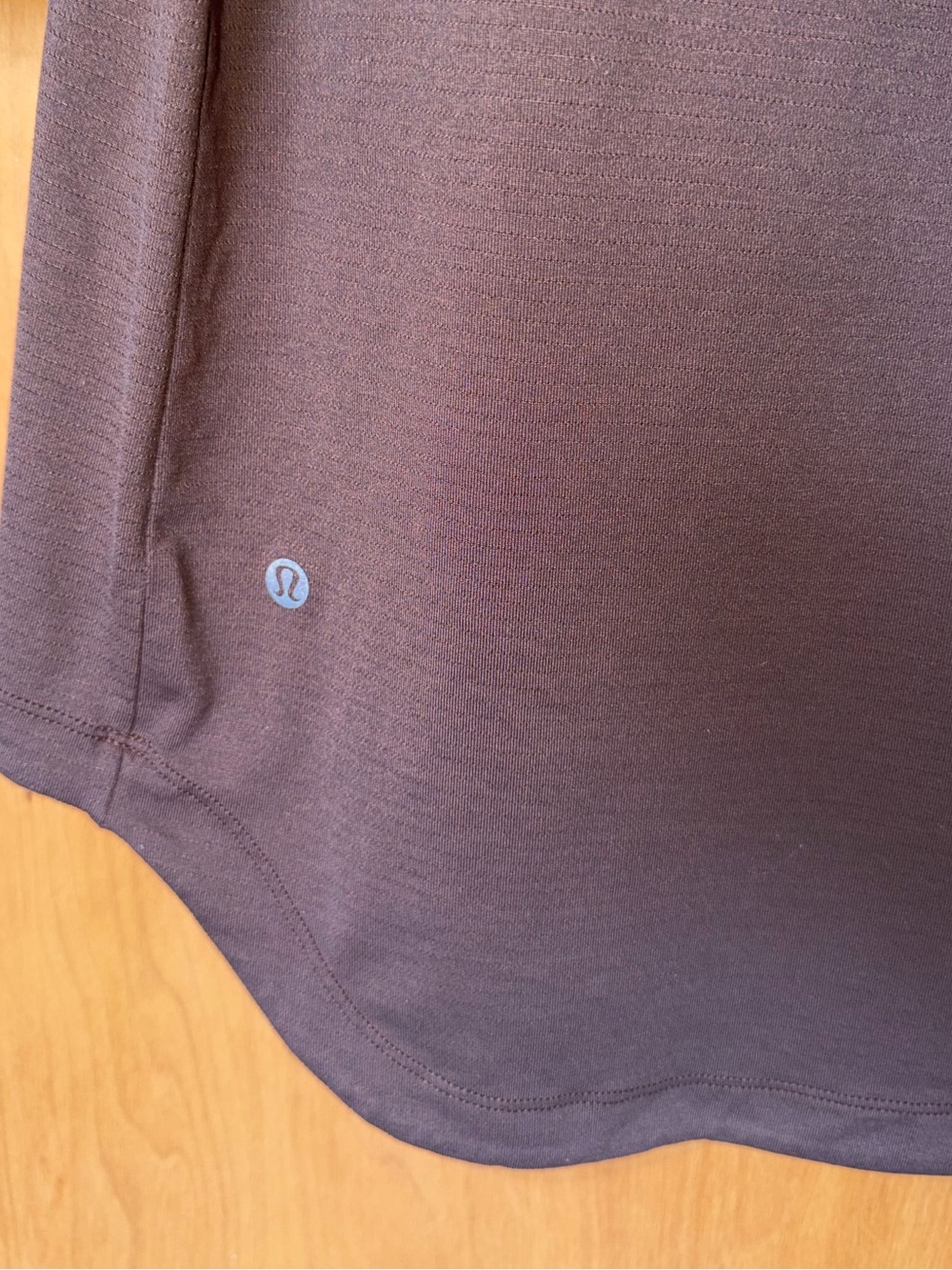 Men's L Lululemon Brown Performance Short-Sleeve Shirt - Picture 4 of 6